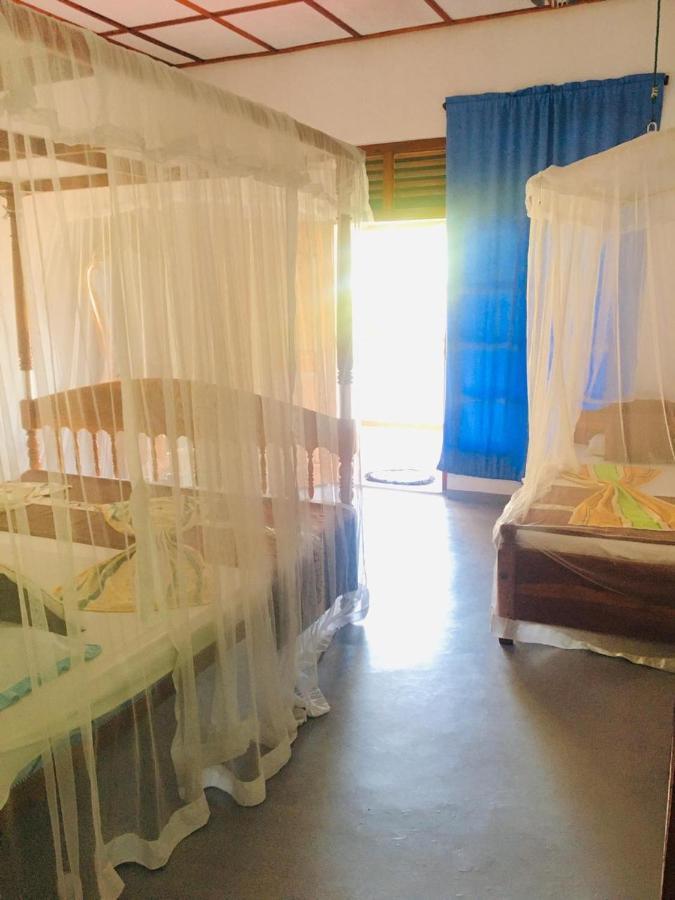 Sunrise Guest House & Restaurant Tangalle Extérieur photo