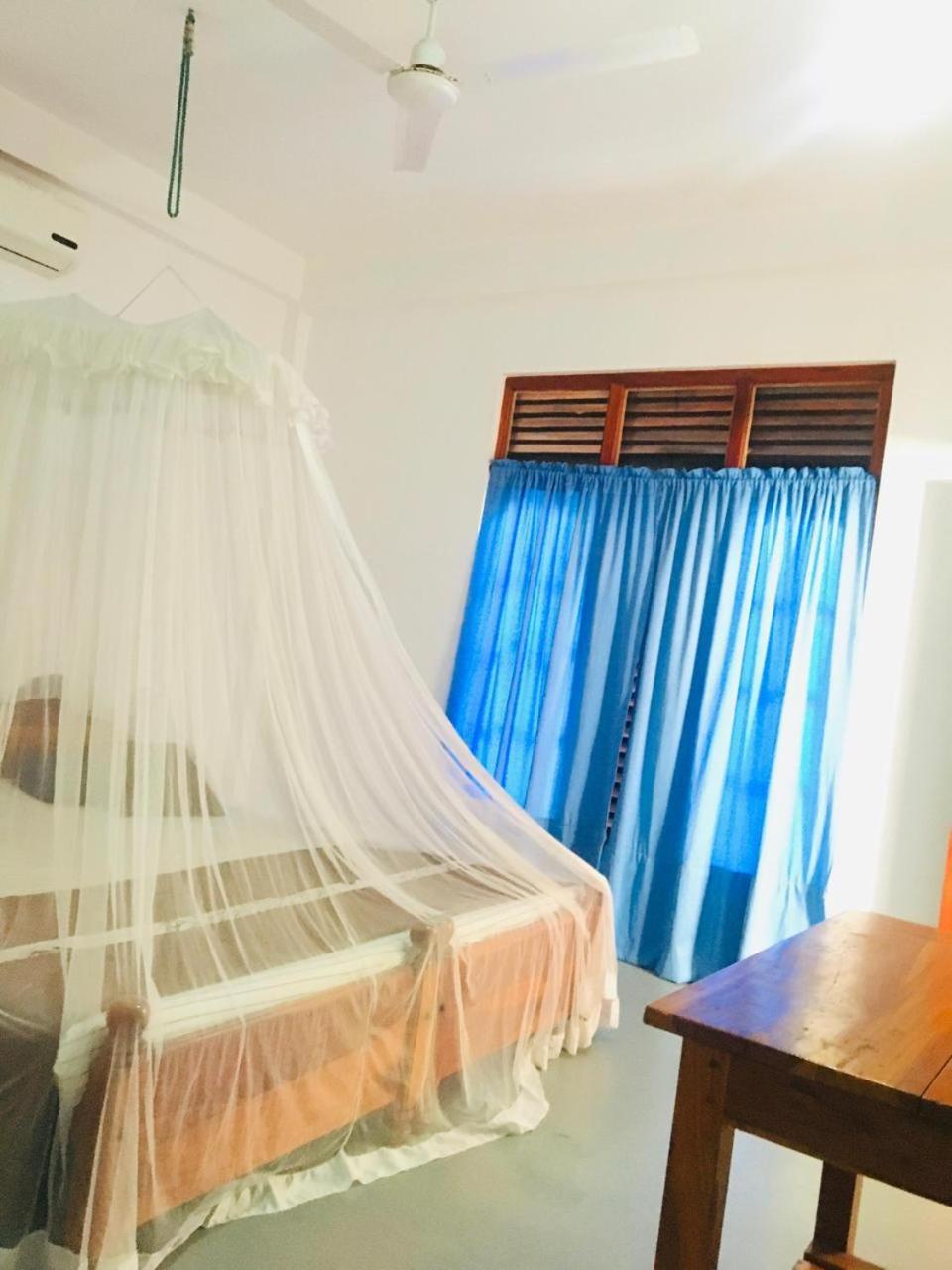Sunrise Guest House & Restaurant Tangalle Extérieur photo