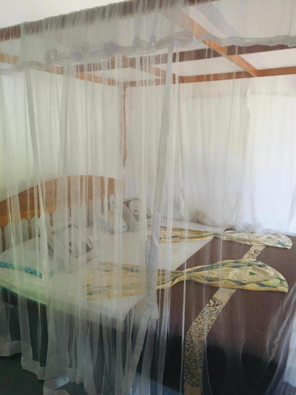 Sunrise Guest House & Restaurant Tangalle Extérieur photo
